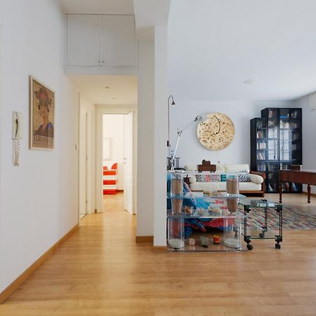 Milan-Linate Apartment With Balcony Exteriör bild