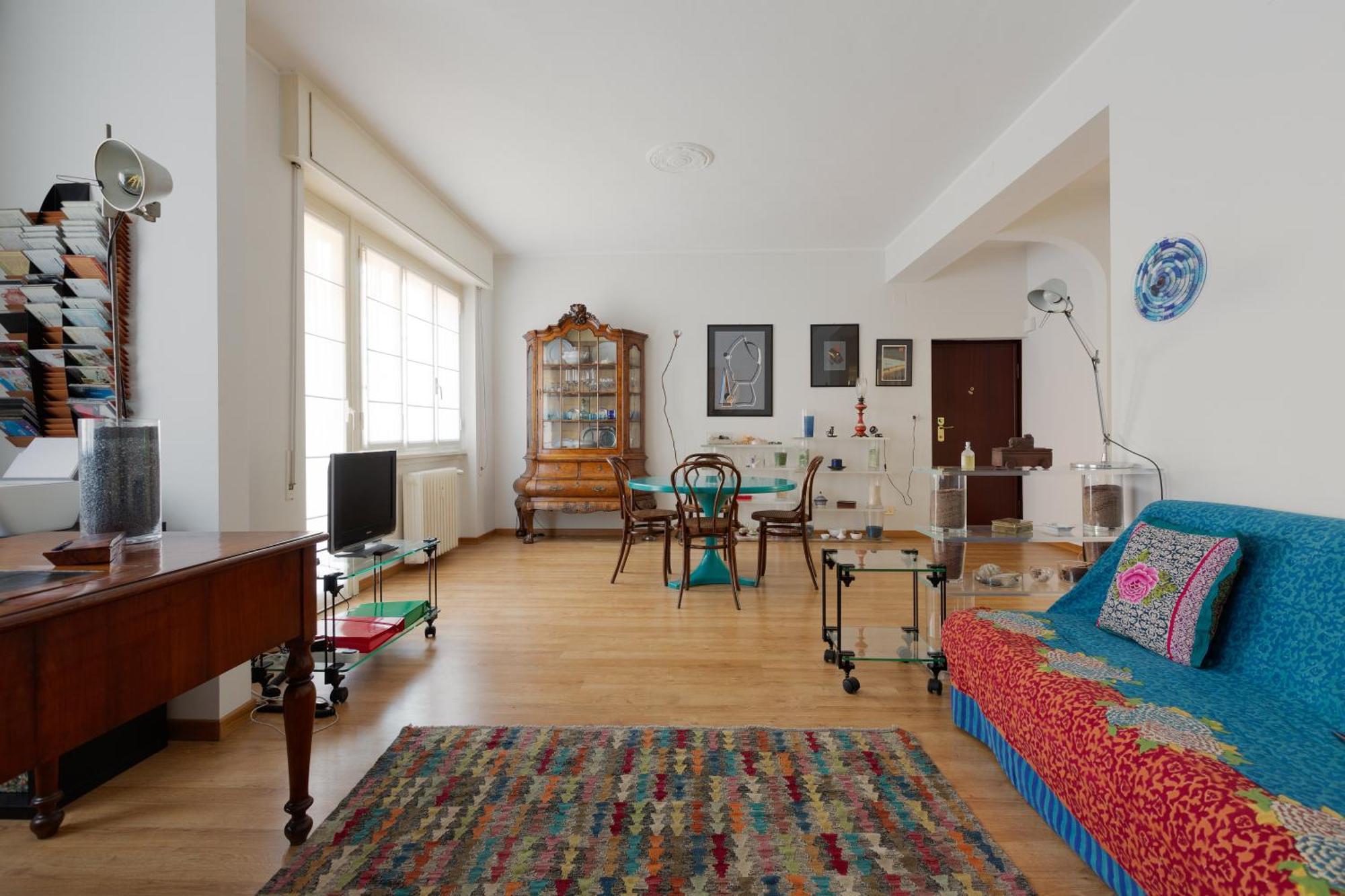 Milan-Linate Apartment With Balcony Exteriör bild