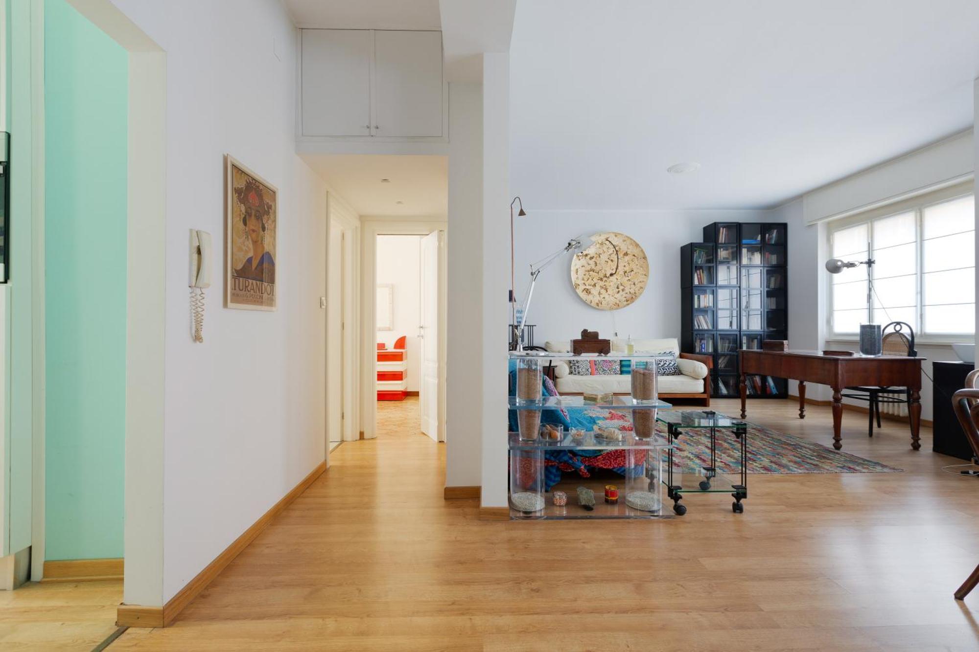 Milan-Linate Apartment With Balcony Exteriör bild