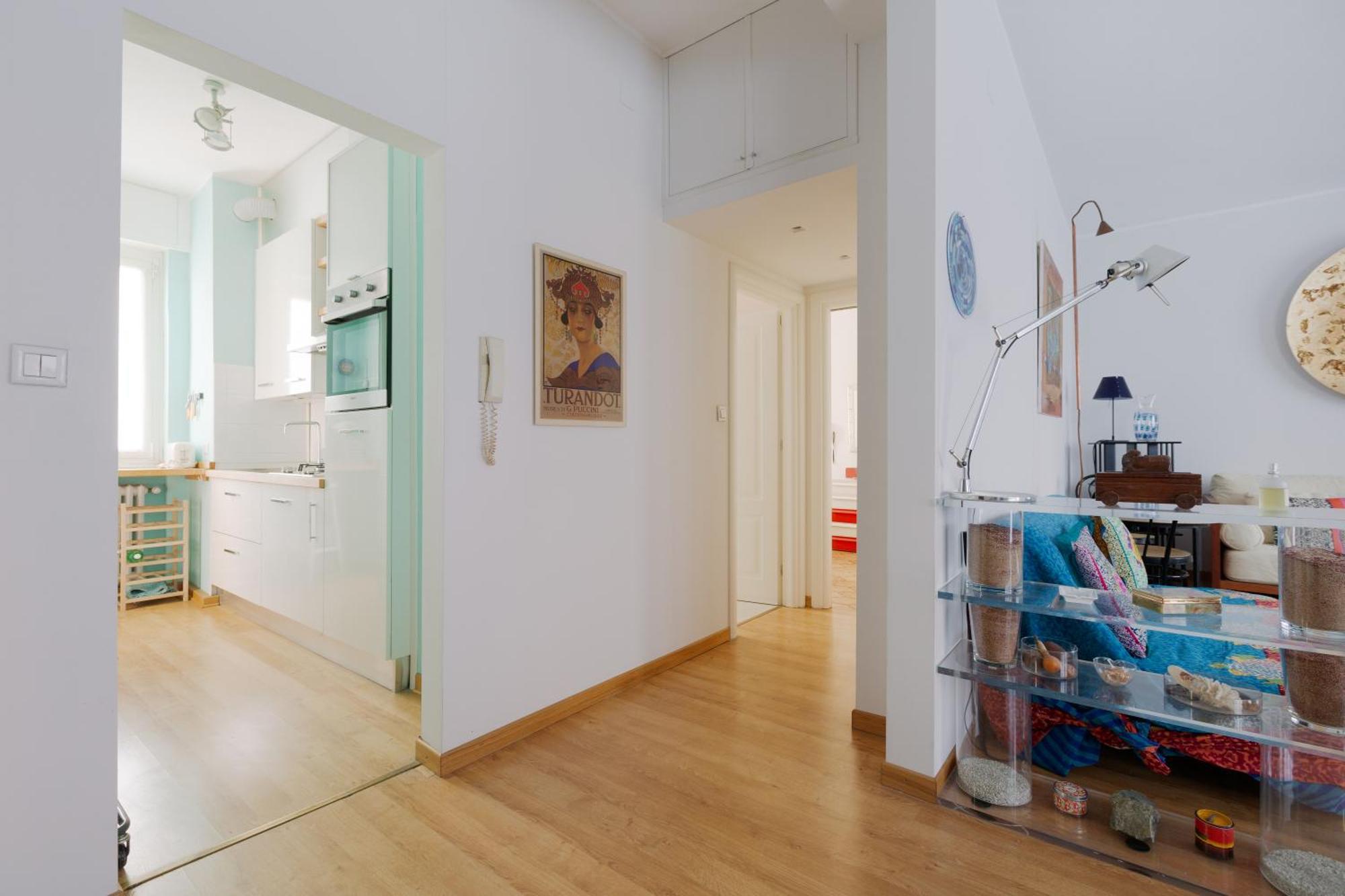 Milan-Linate Apartment With Balcony Exteriör bild